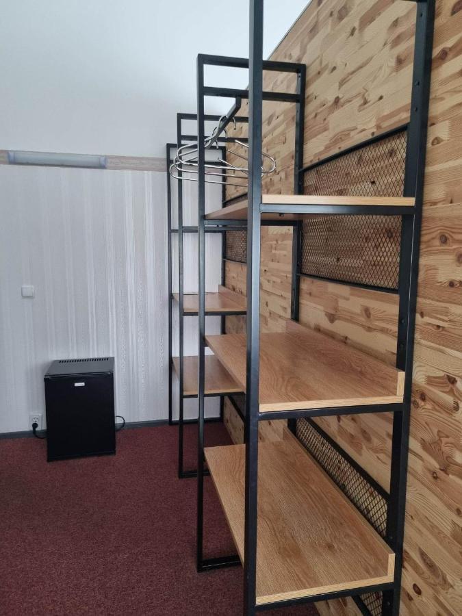Hotell De Tolly Tõrve Extérieur photo